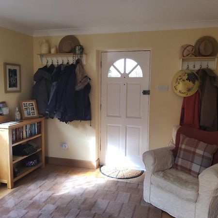 Bed and Breakfast Ha'Penny Acre Sherfield English Exterior foto