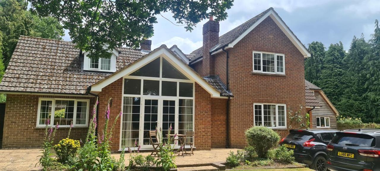 Bed and Breakfast Ha'Penny Acre Sherfield English Exterior foto
